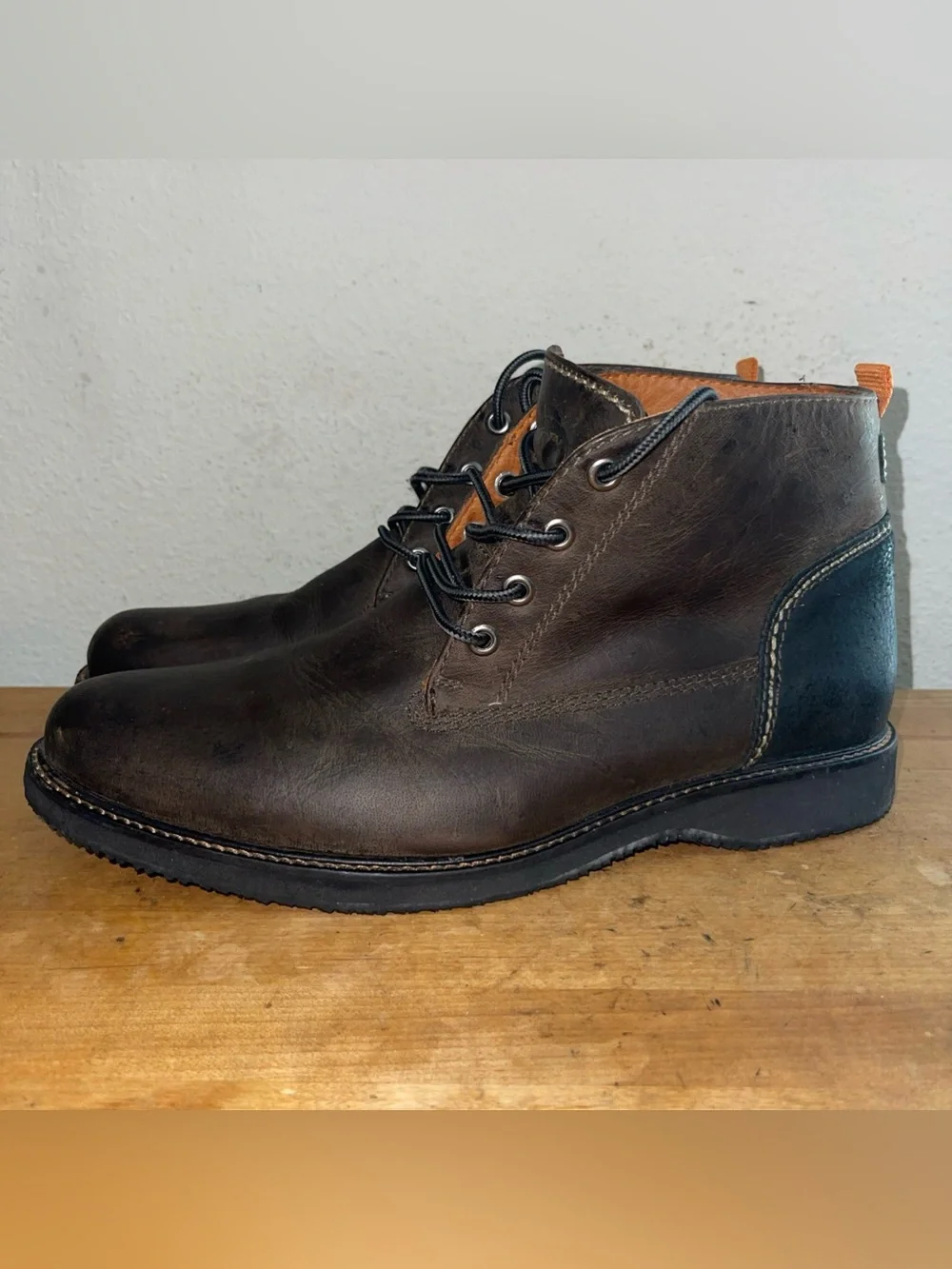 Tommy Bahama Edisto Brown Leather Chukka City Preppy Boots Mens Size 8 M